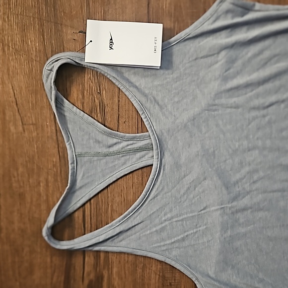 NWT Women's Small Nike "Yoga" Dri-Fit Tank Top in a Light Heather Grey - Picture 5 of 10